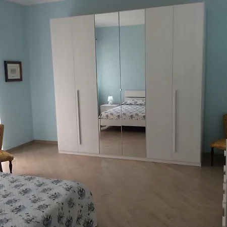 Il Terrazzo Su Apartment *