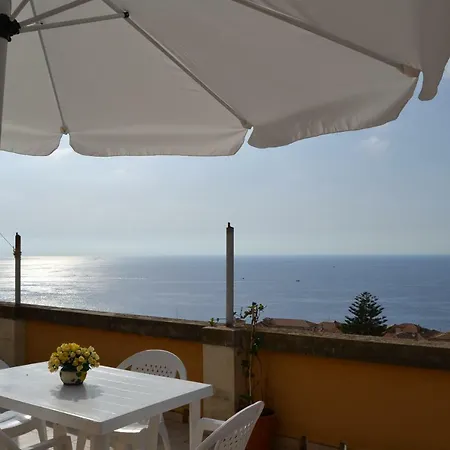 Il Terrazzo Su Pizzo (Calabria)